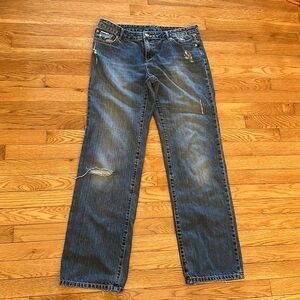 Cute “rugged look” Michael Kors jeans with manufactured “wear” and “tear” EUC